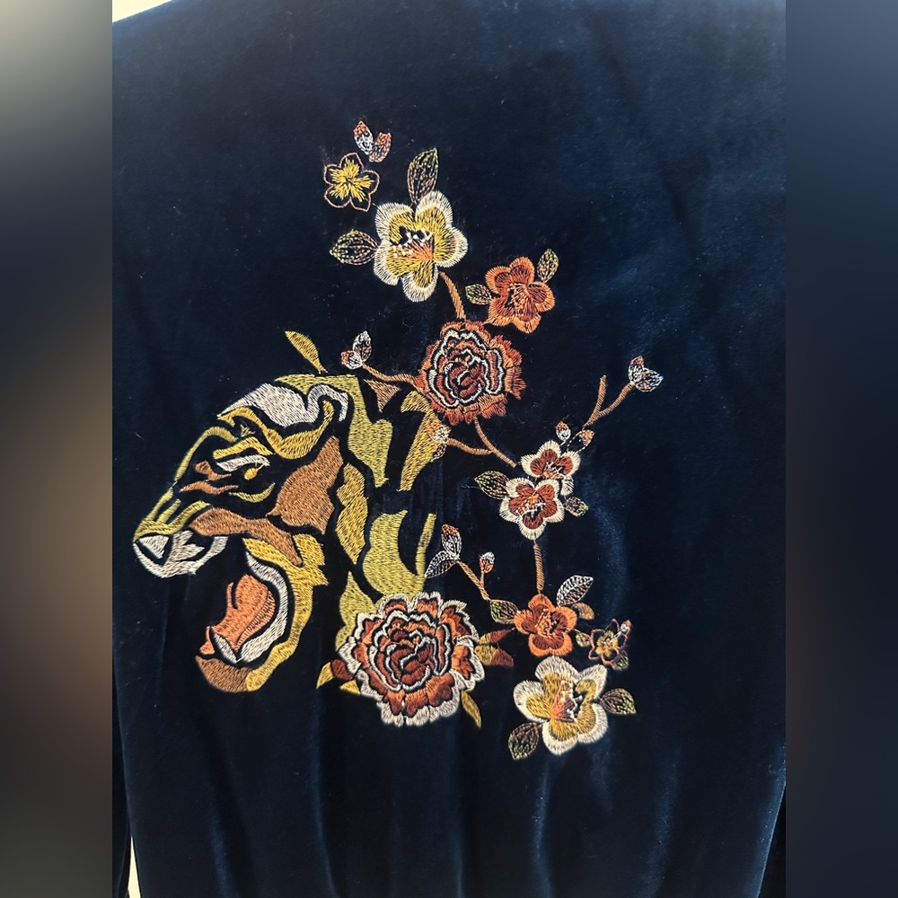 Jealous Tomato Velvet Tiger Embroidered Bomber Jacket Small - Picture 2 of 6